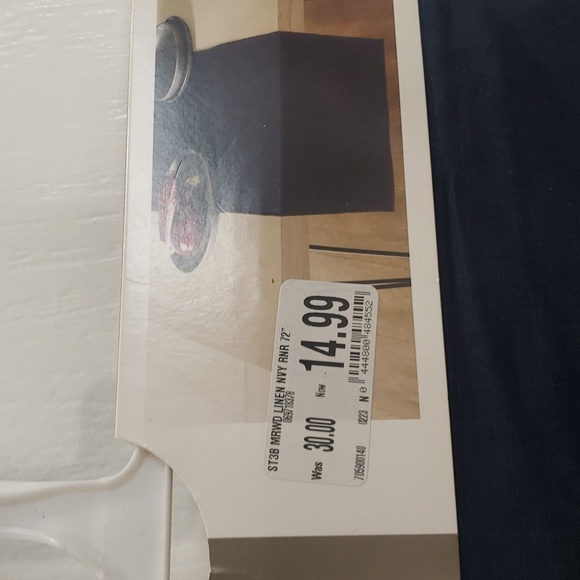 Studio 3B Table Runner NWT Dark Navy Blue - Picture 3 of 6